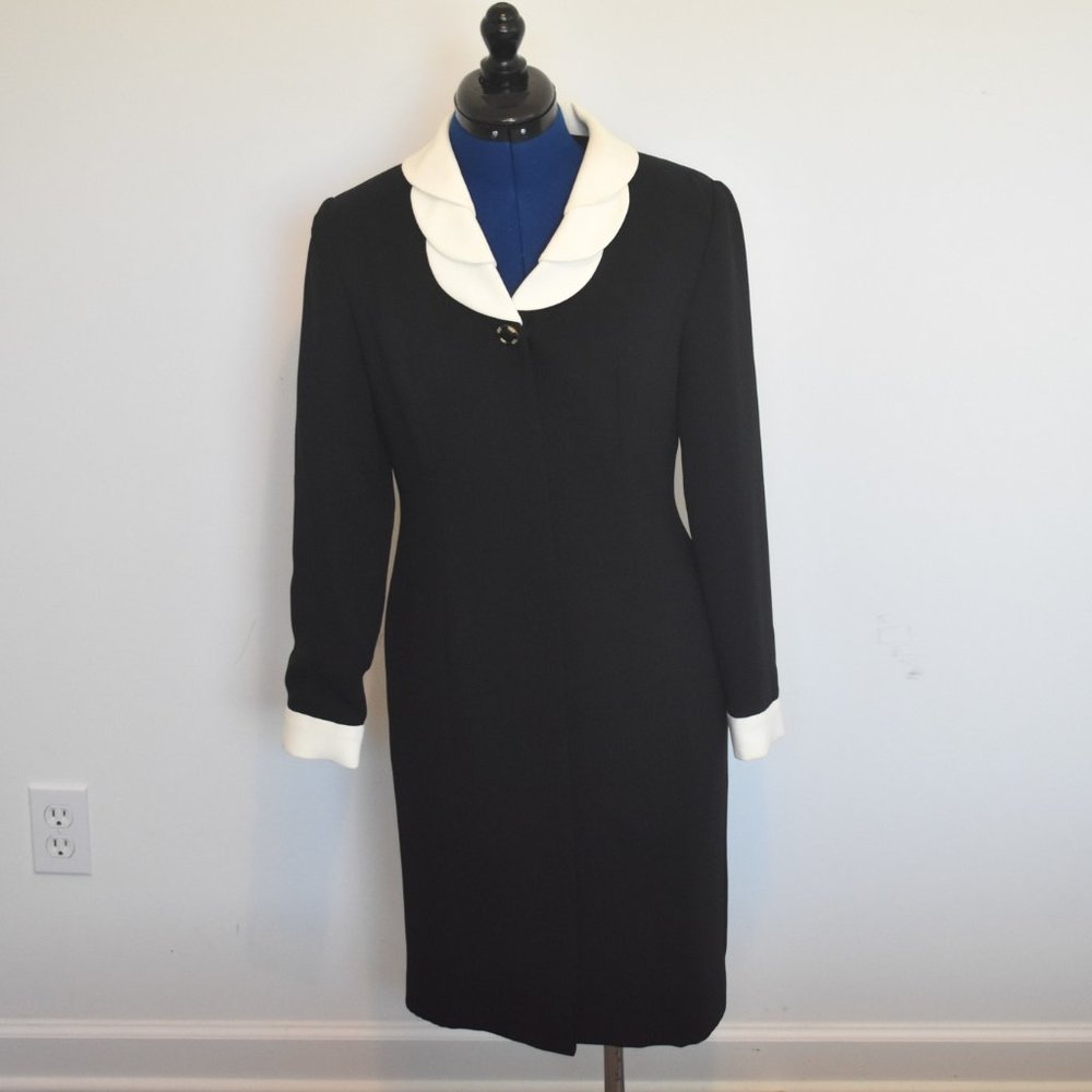 Black Dress White Collar Spenser Jeremy Petities